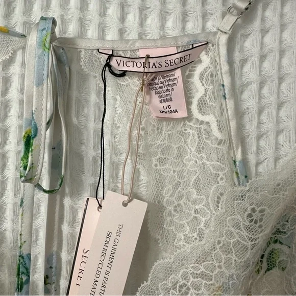 Victorias Secret slip dress - Picture 6 of 8